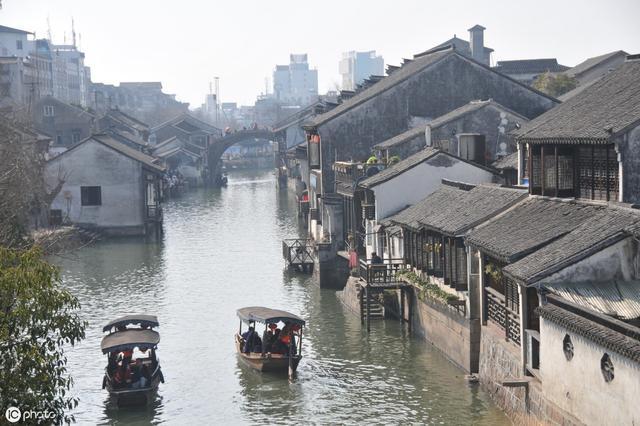 逃出郊外露营地